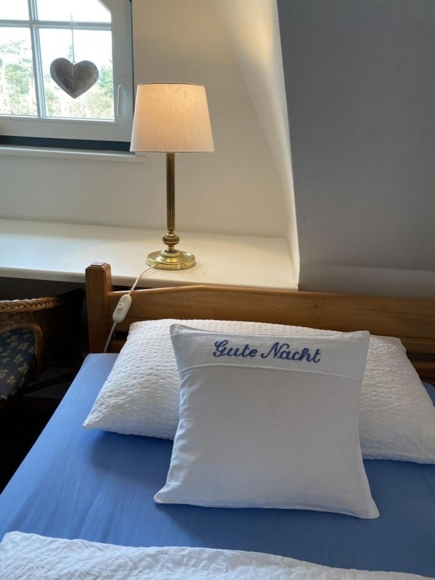Ferienwohnung Nr 02 Og Spitzboden Борн Екстериор снимка
